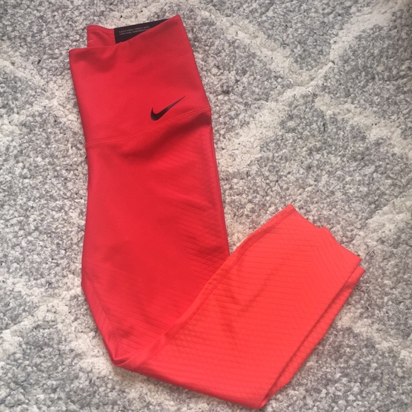 nike zonal leggings
